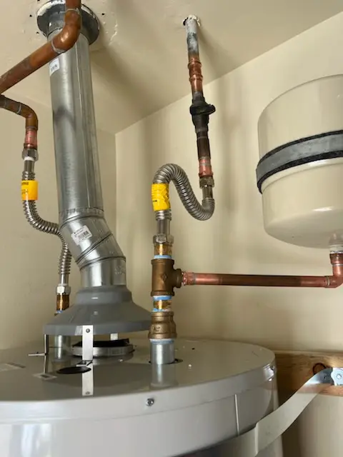 Water heater installation and plumbing repair in Kensington Estates